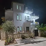 Blue Mare Sarandë