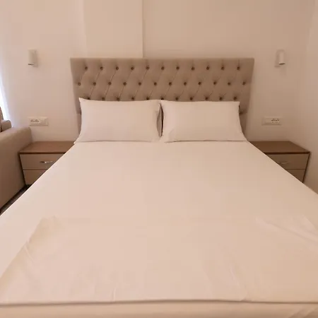 Blue Mare Sarandë